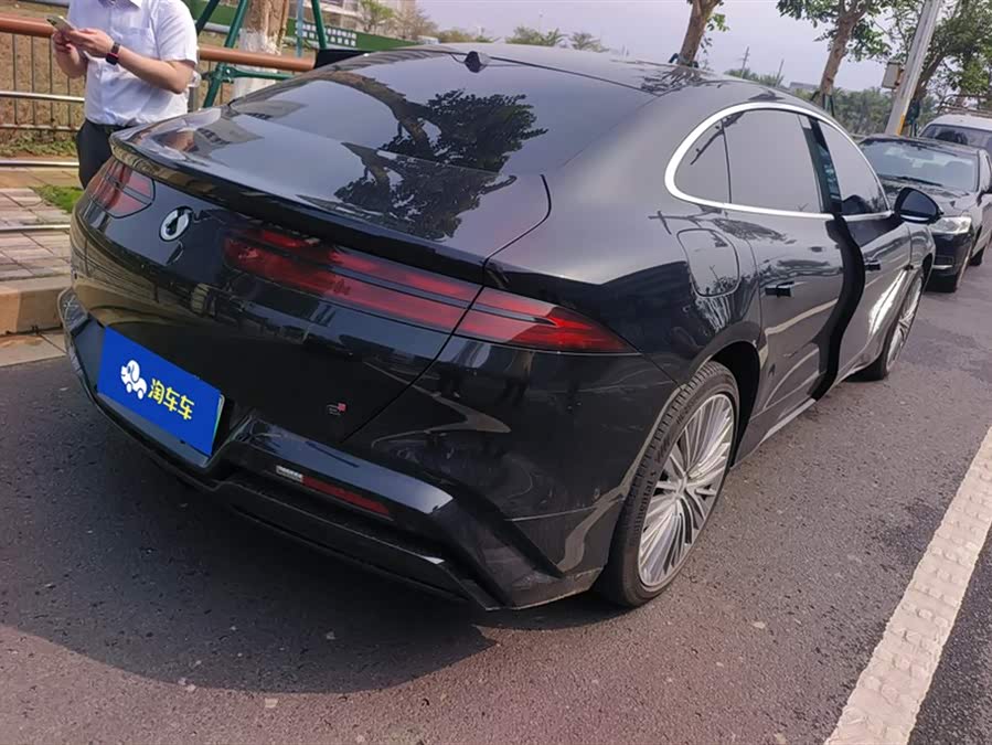 Denza Z9 2024 imagem de carro #4