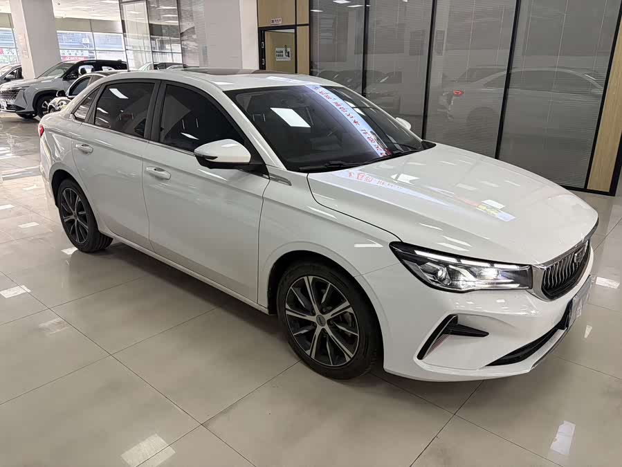 GEELY Emgrand 2021 car image #4