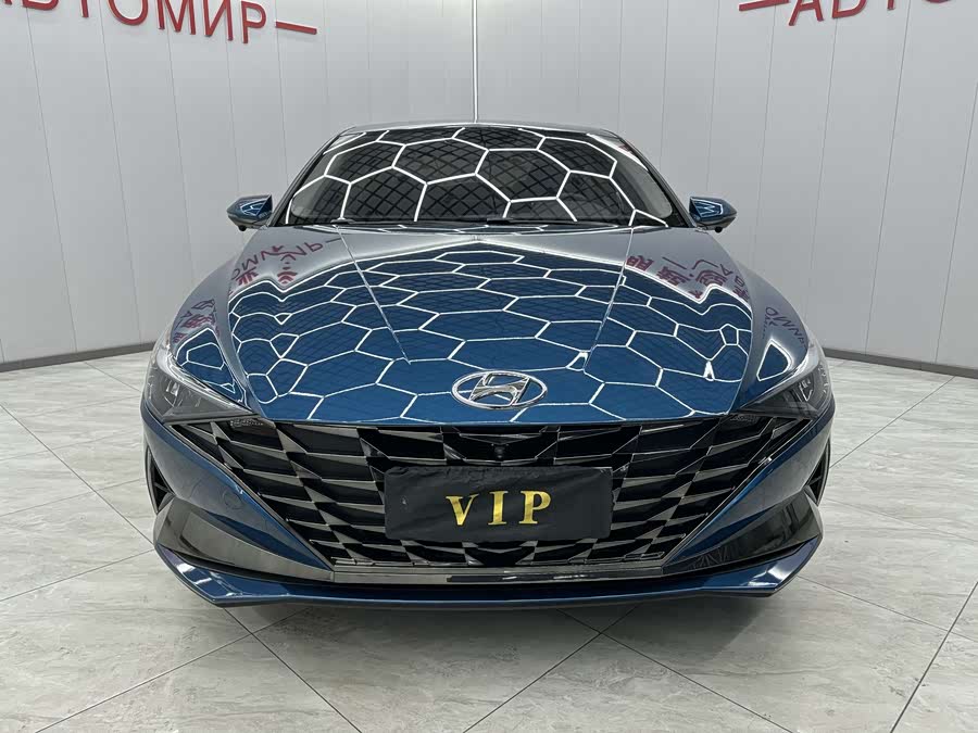 Hyundai Elantra 2023 immagine di auto #4