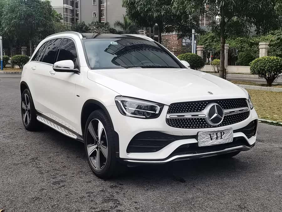 Mercedes-Benz GLC Class 2022 car image #4