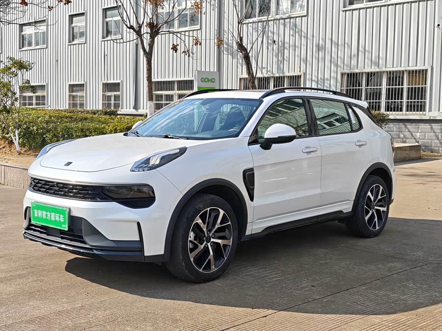 Lynk & Co 01 EM-P 2023 car image #4