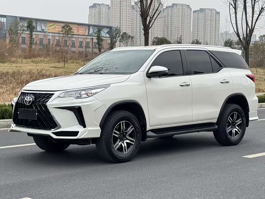 Toyota Fortuner 2020 car image #4