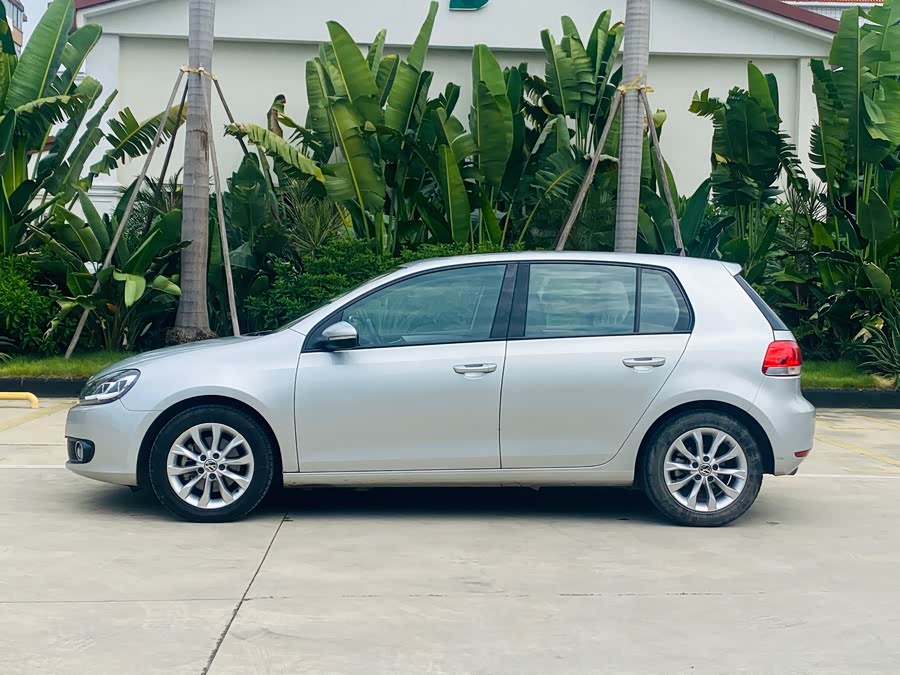 Volkswagen Golf 2010 #4 Volkswagen Golf 2010 car image #4