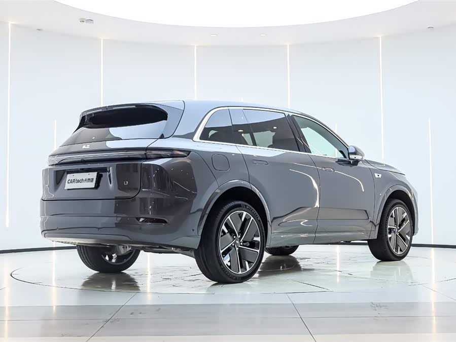 Li L7 2025 immagine di auto #4