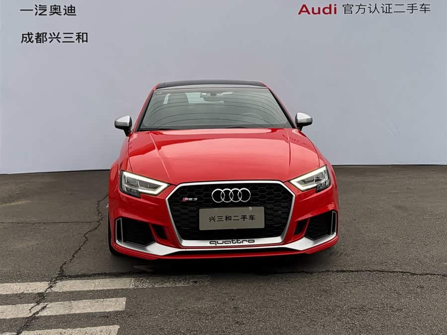 Audi RS 3 2019 imagem de carro #4
