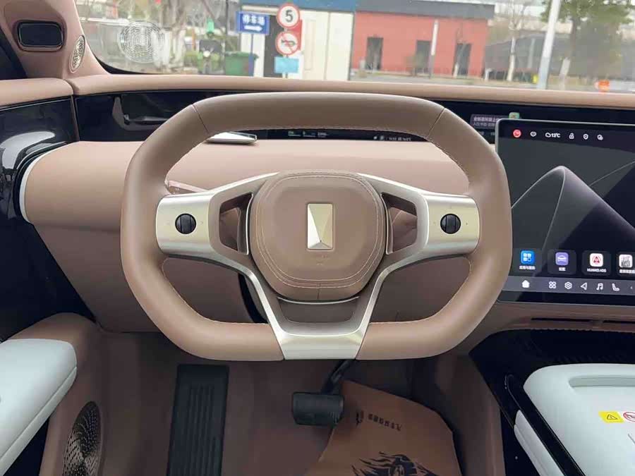 Avatr 07 2025 car image #4