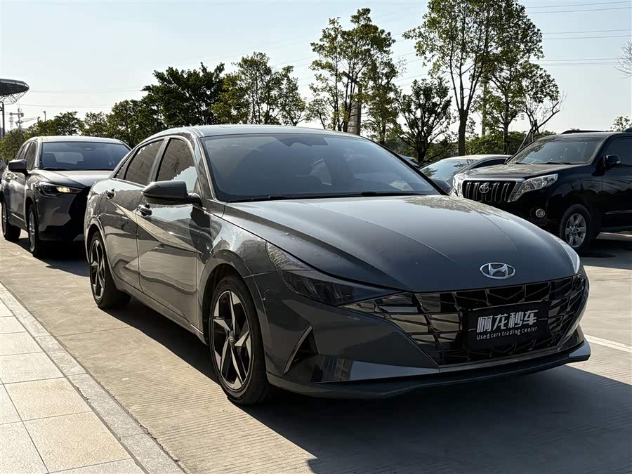 Hyundai Elantra 2021 immagine di auto #4