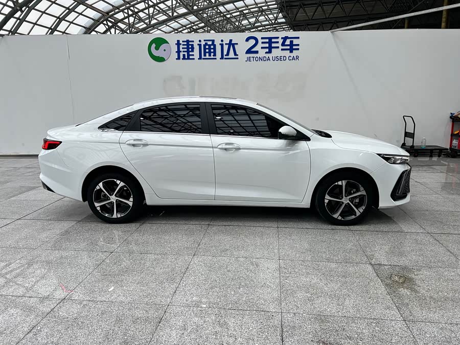 GEELY Emgrand L 2022 imagem de carro #4