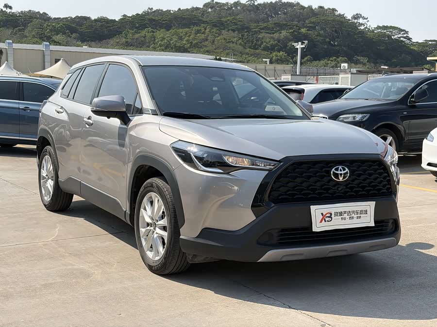 Toyota Corolla Cross 2023 immagine di auto #4