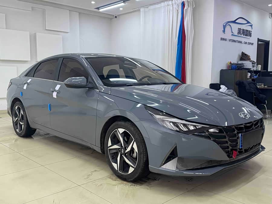 Hyundai Elantra 2022 immagine di auto #4