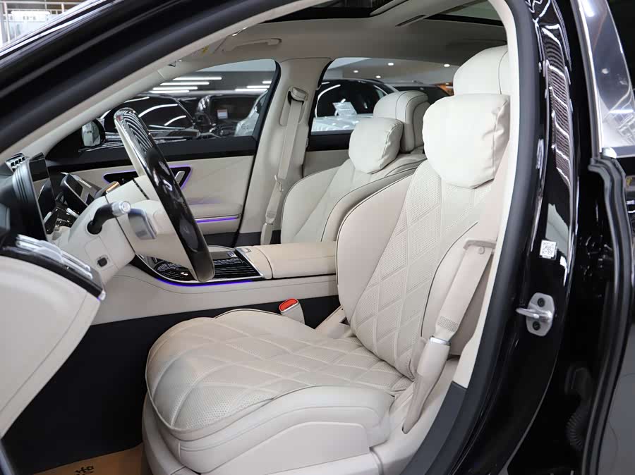 Mercedes-Benz Maybach S Class 2025 car image #4