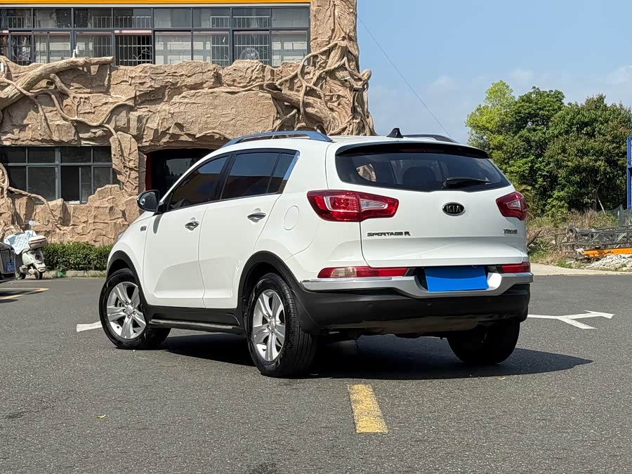 Kia Sportage R 2014 car image #4