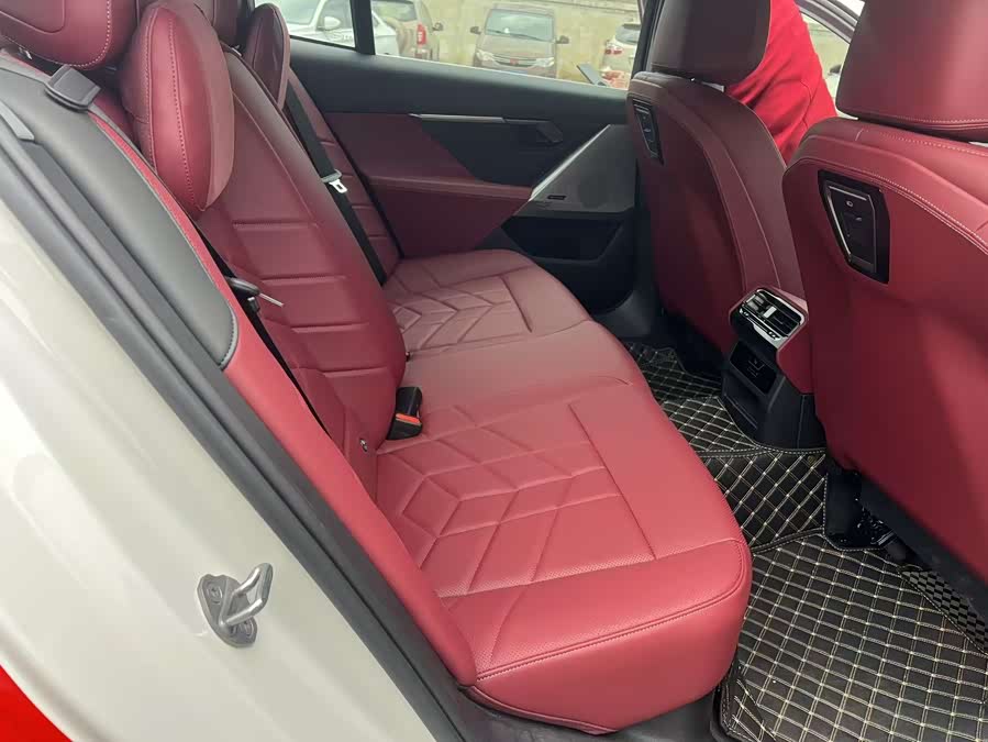 BMW 5 Series 2024 car image #4