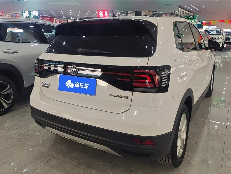 Volkswagen T-Cross 2021 #4 Volkswagen T-Cross 2021 car image #4