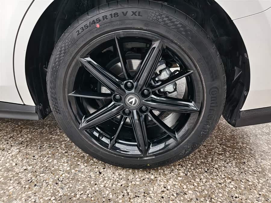 Changan UNI-V 2023 immagine di auto #4