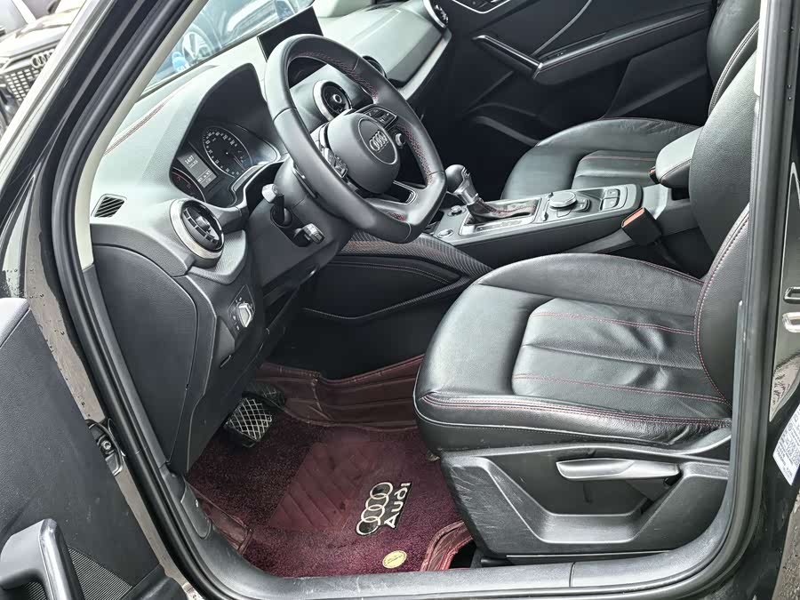 Audi Q2L 2024 imagem de carro #4