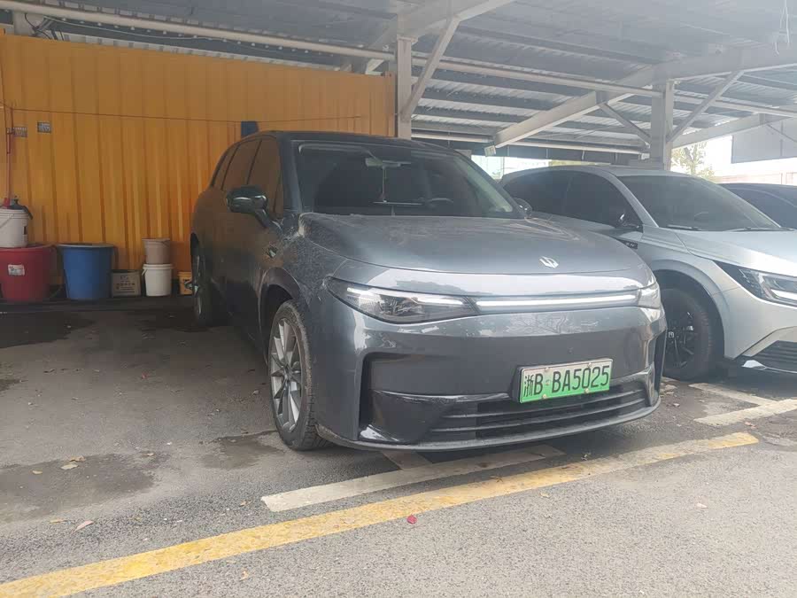 零跑汽车 零跑C10 2025 汽车图片 #4