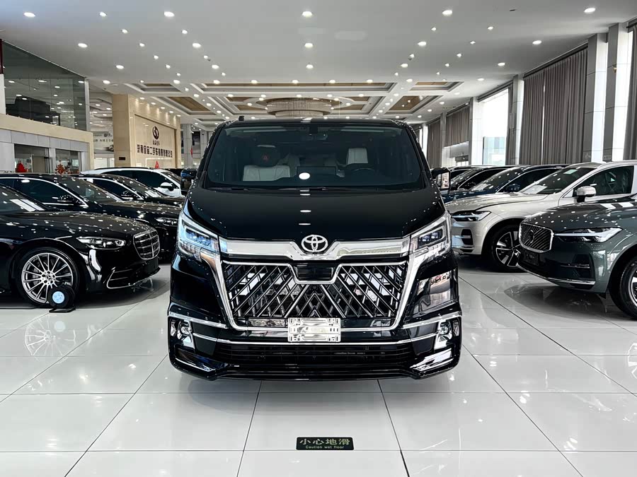 Toyota 2025 car image #4