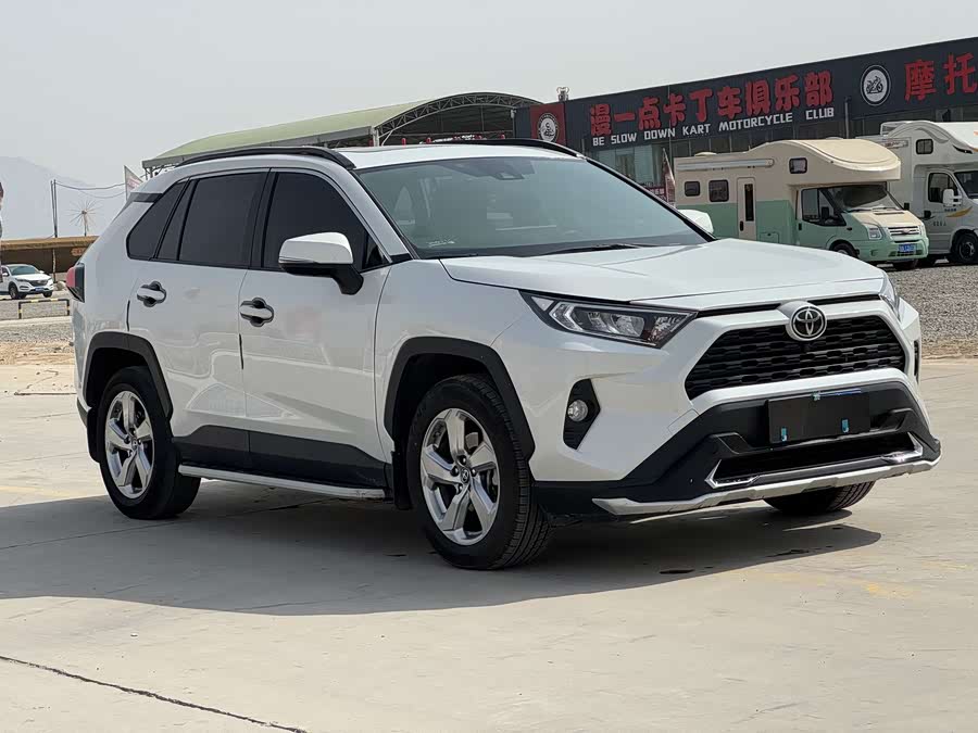 Toyota RAV4 2021 car image #4
