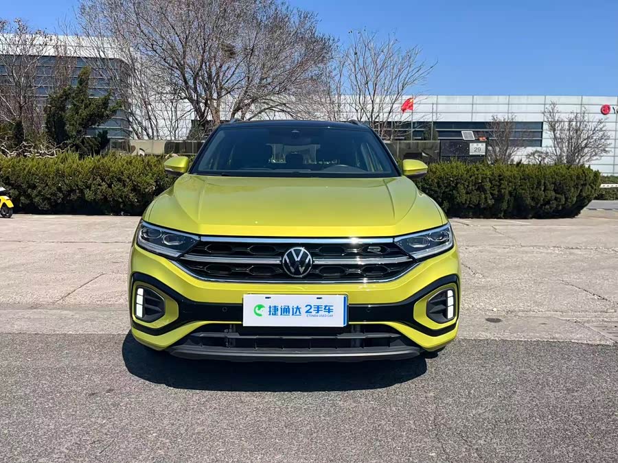 Volkswagen T-Roc 2023 car image #4