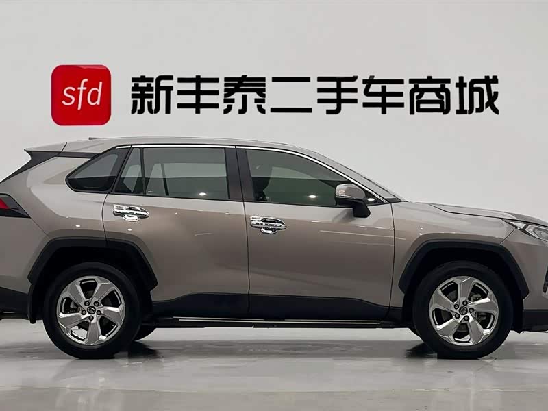 Toyota RAV4 2020 car image #4