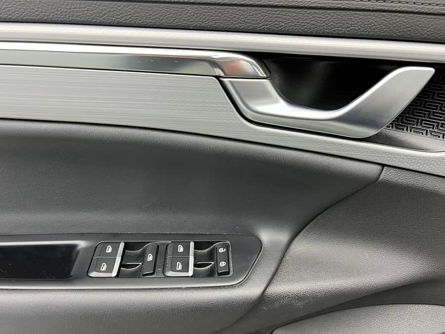 GEELY Emgrand GSe 2018 car image #4