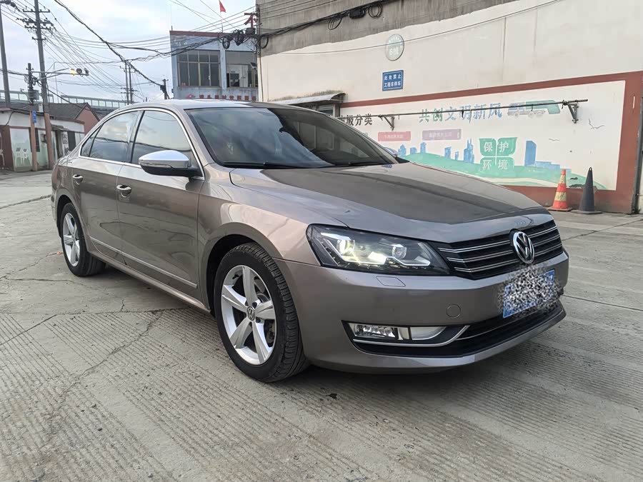 Volkswagen Passat 2011 изображение автомобиля #4