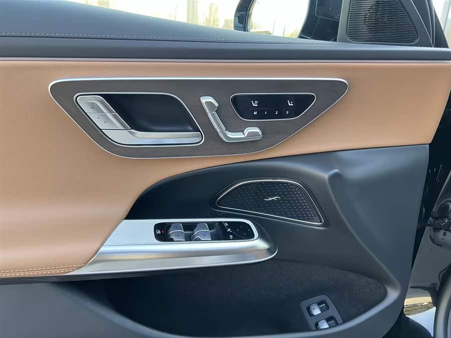 Mercedes-Benz E Class New Energy 2024 immagine di auto #4