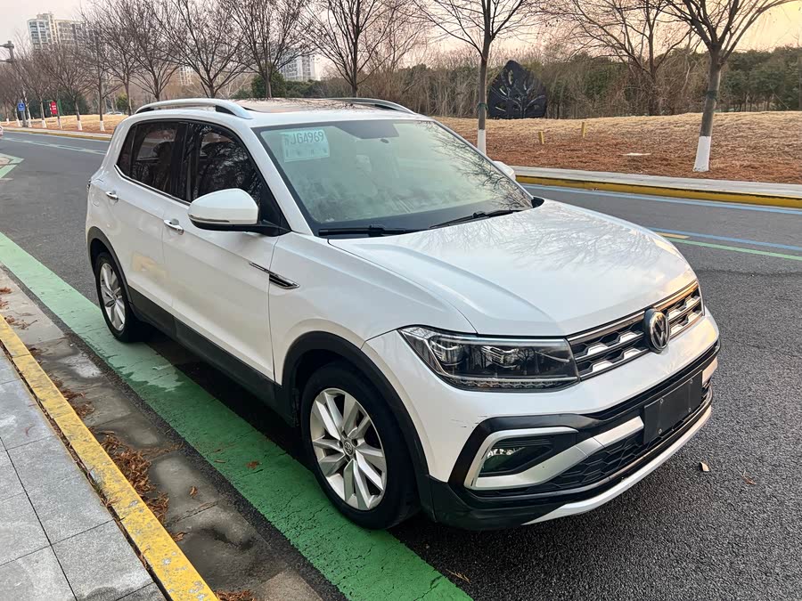 Volkswagen T-Cross 2021 #4 Volkswagen T-Cross 2021 car image #4