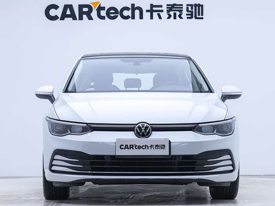 Volkswagen Golf 2022 car image #4