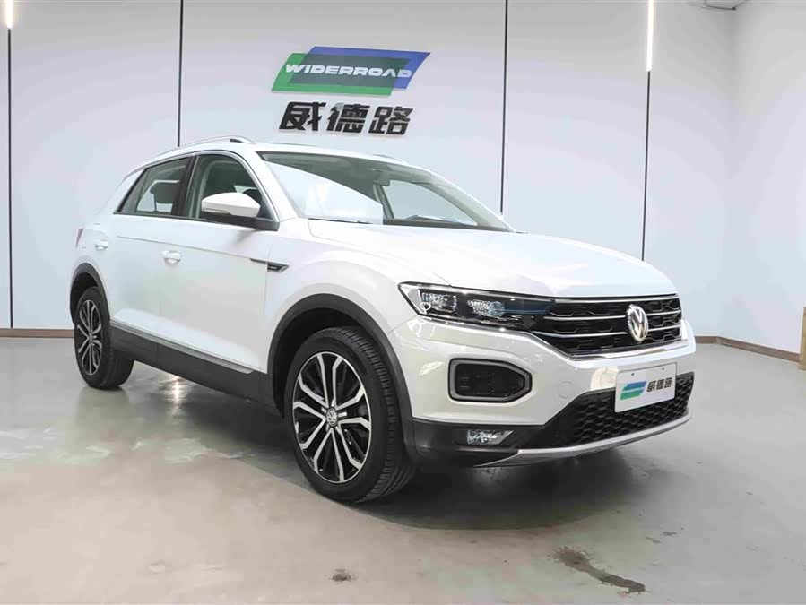Volkswagen T-Roc 2020 car image #4