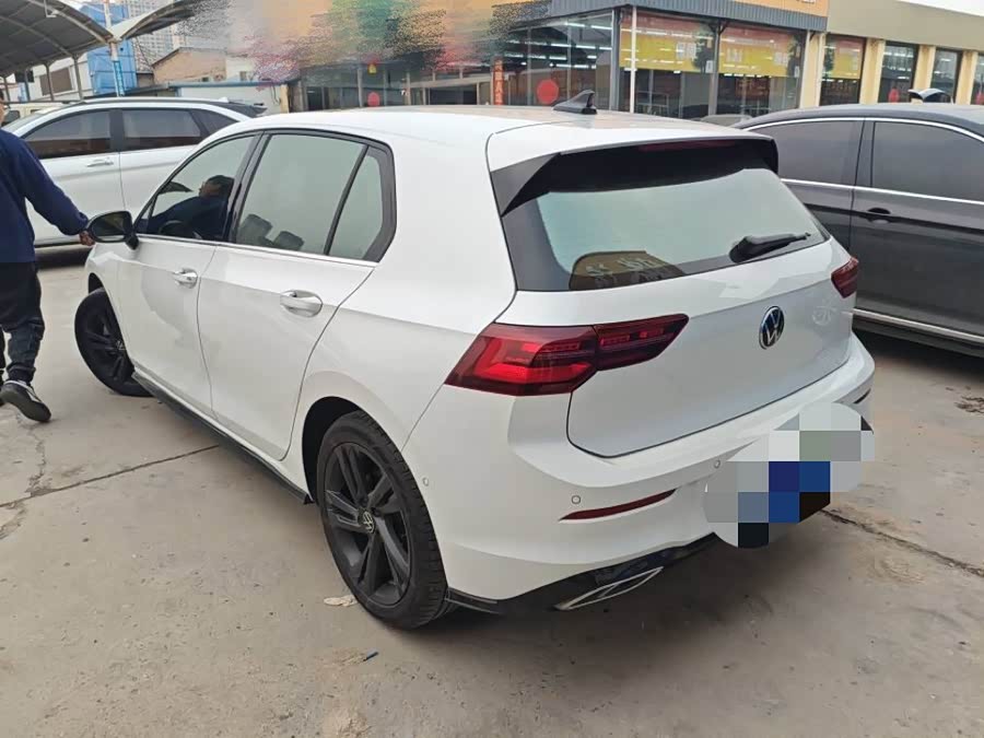 Volkswagen Golf 2021 car image #4
