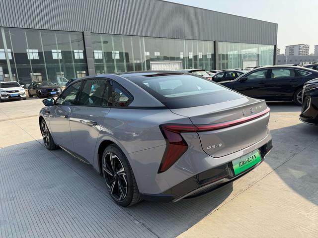 HongQi EH7 2024 car image #4