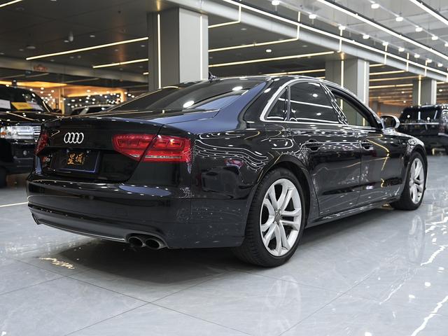 Audi S8 2015 immagine di auto #4