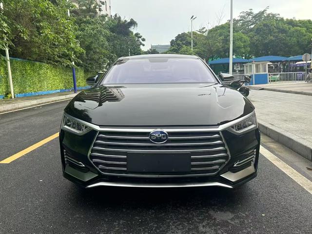 BYD e9 2021 car image #4