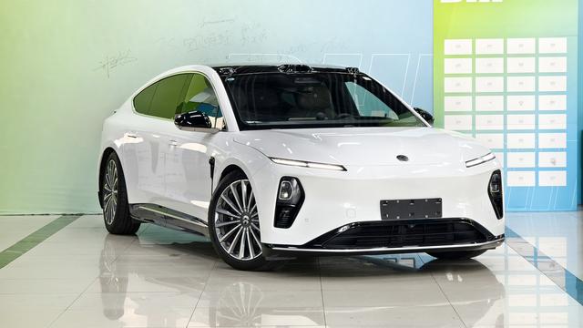 NIO ET9 2024 image de voiture #4