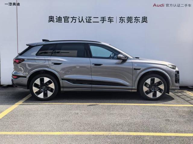 Audi Q6L Sportback e-tron 2025 car image #4