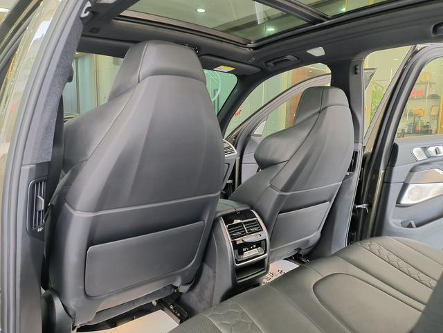 BMW X5 M 2020 immagine di auto #4