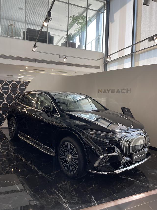 Mercedes-Benz MaybachEQS SUV #4 Mercedes-Benz MaybachEQS SUV immagine di auto #4