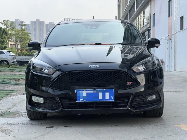 Ford Focus (Imported) 2018 imagen de coche #4