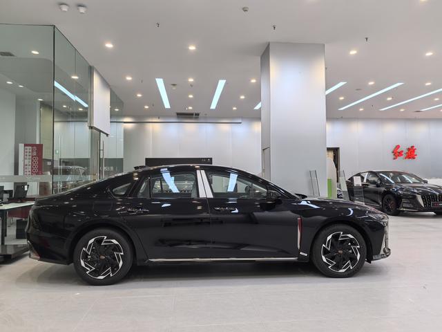 HongQi H6 car image #4