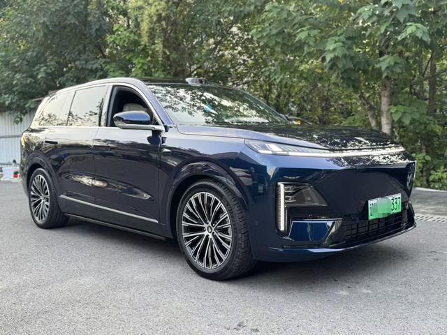 Deepal S09 2025 #4 Deepal S09 2025 car image #4