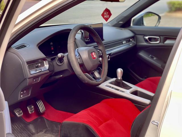 Honda Civic (Imported) 2024 #4 Honda Civic (Imported) 2024 car image #4