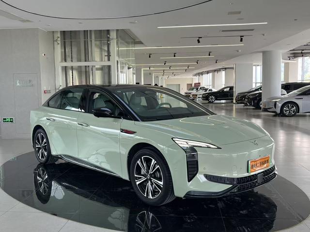 HongQi EH7 2024 car image #4