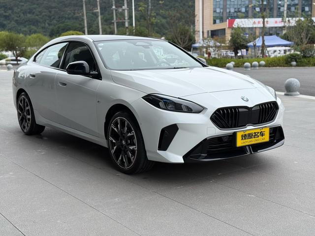 BMW 2 Series 2025 #4 BMW 2 Series 2025 car image #4