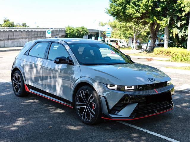 Hyundai IONIQ 5 N 2025 car image #4