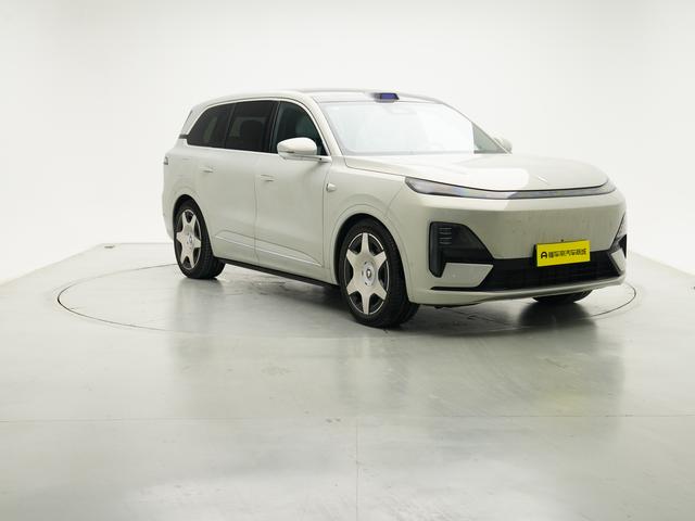 Deepal S09 2025 car image #4