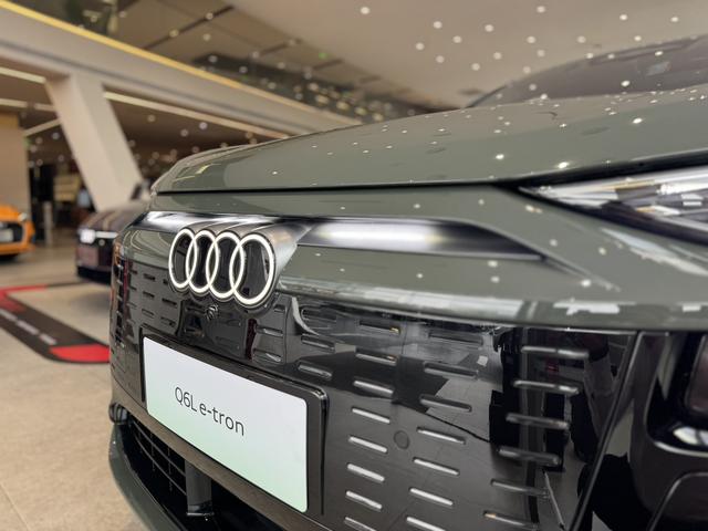 Audi Q6L Sportback e-tron 2025 car image #4