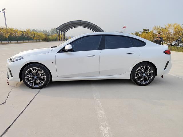 BMW 2 Series 2025 car image #4