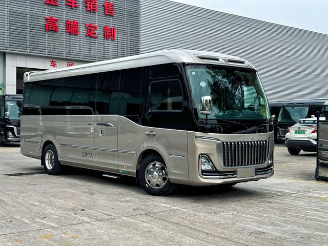 HongQi GuoYue صورة سيارة #4